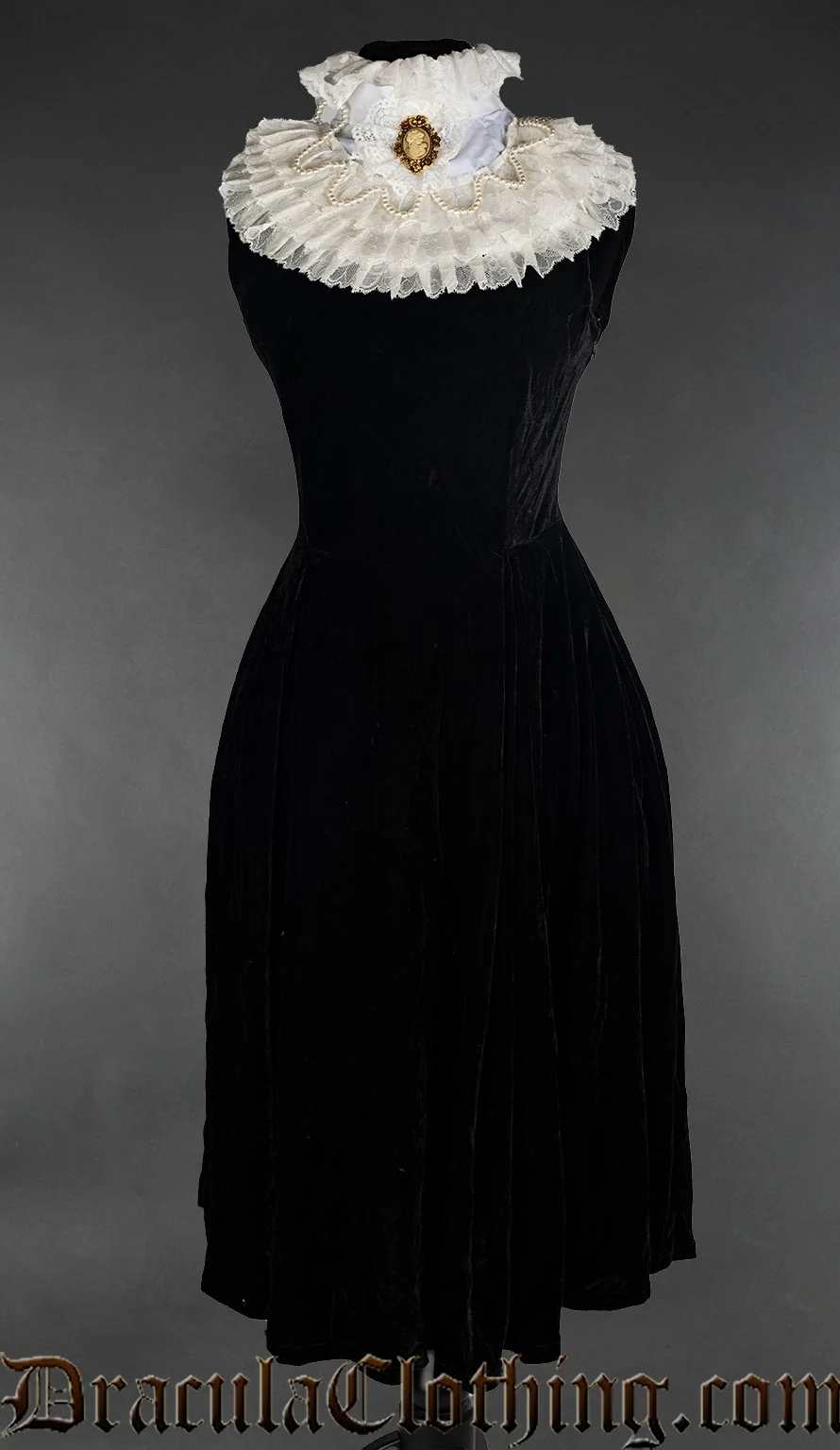 White Victorian Ruffle Collar - Image 4